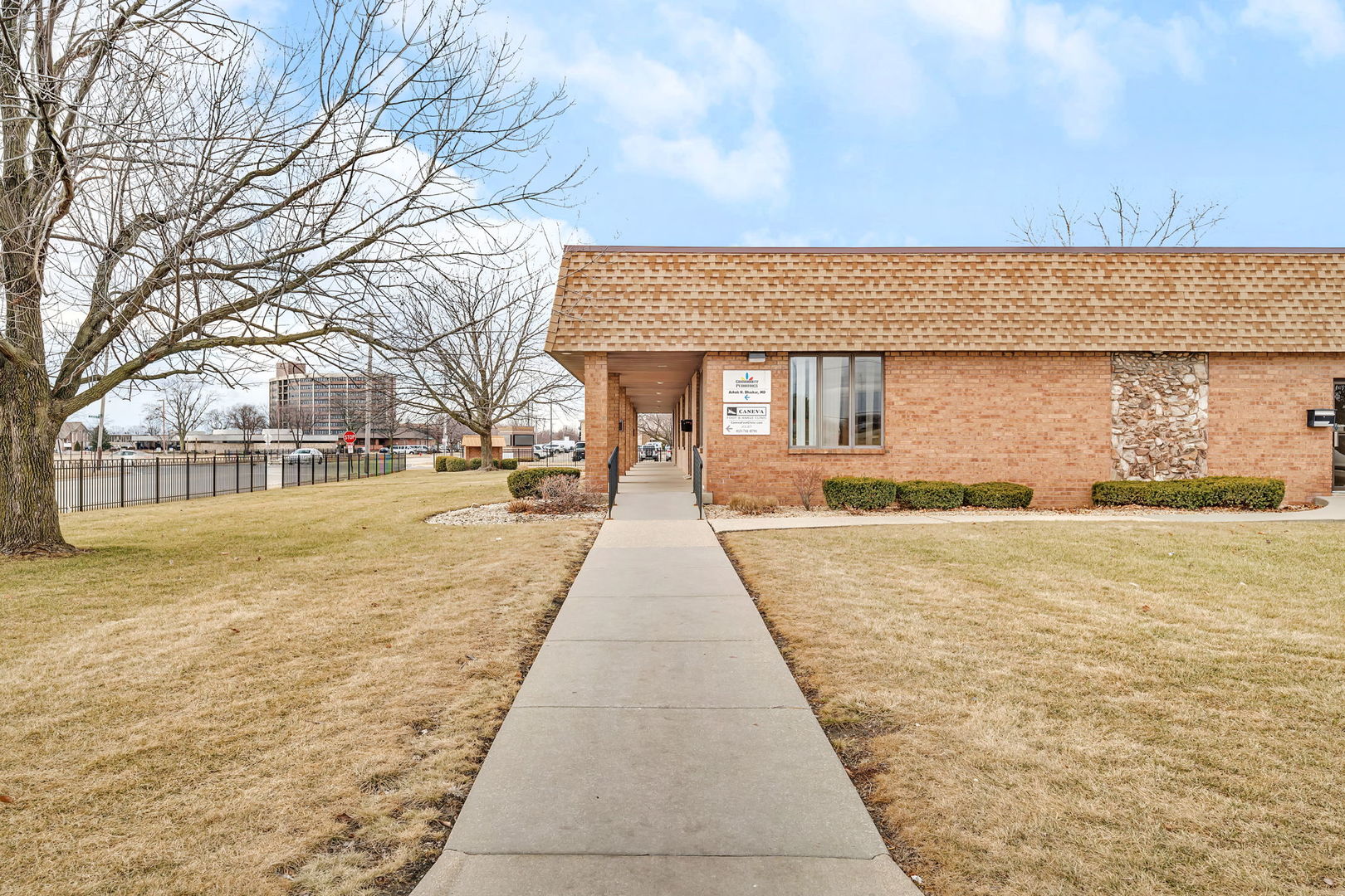 main property photo 18