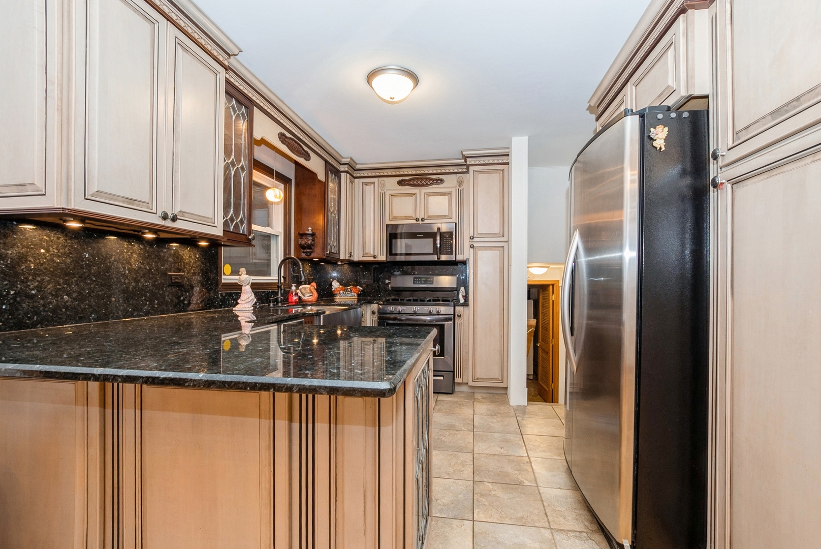 property viewer photo 3