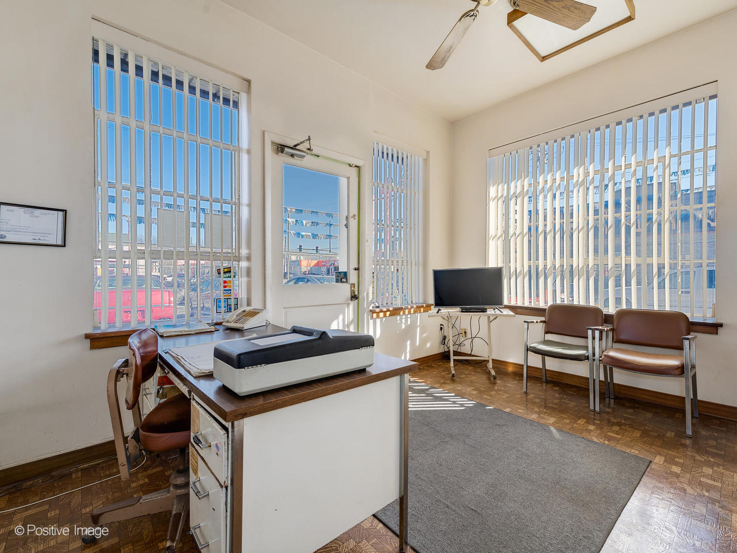 main property photo 10