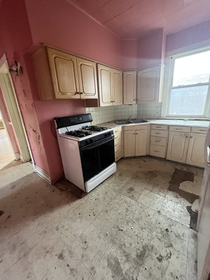 property viewer photo 12