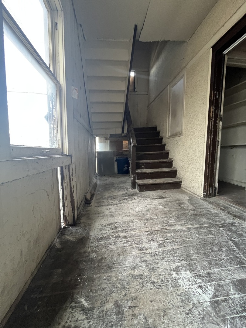 property viewer photo 8