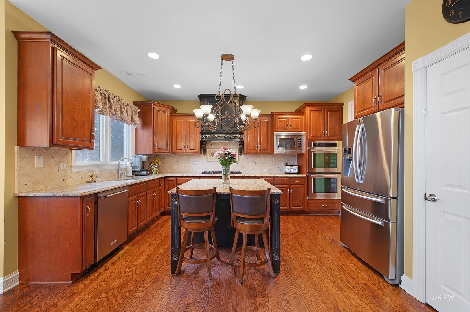 property viewer photo 12