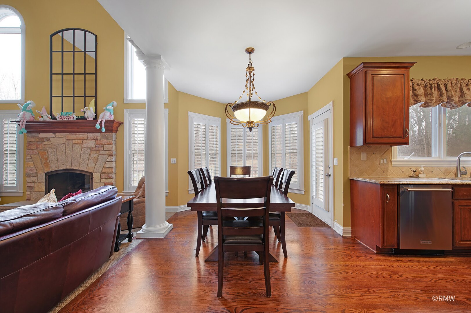 property viewer photo 15