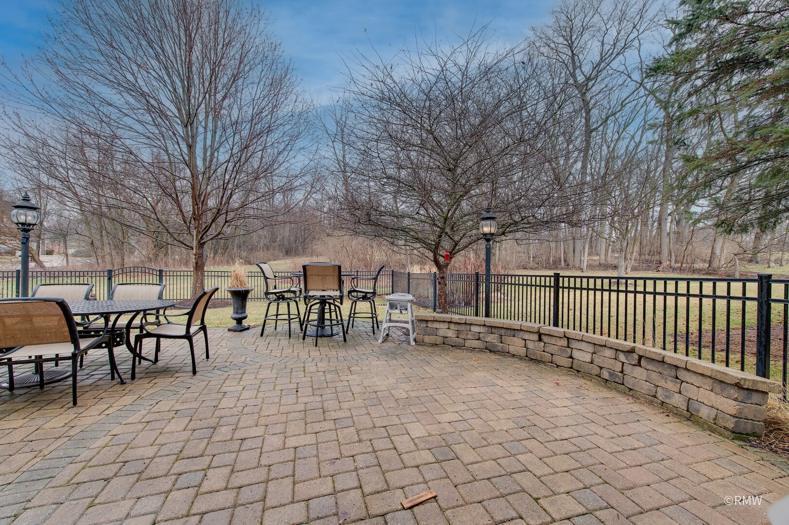 property viewer photo 4