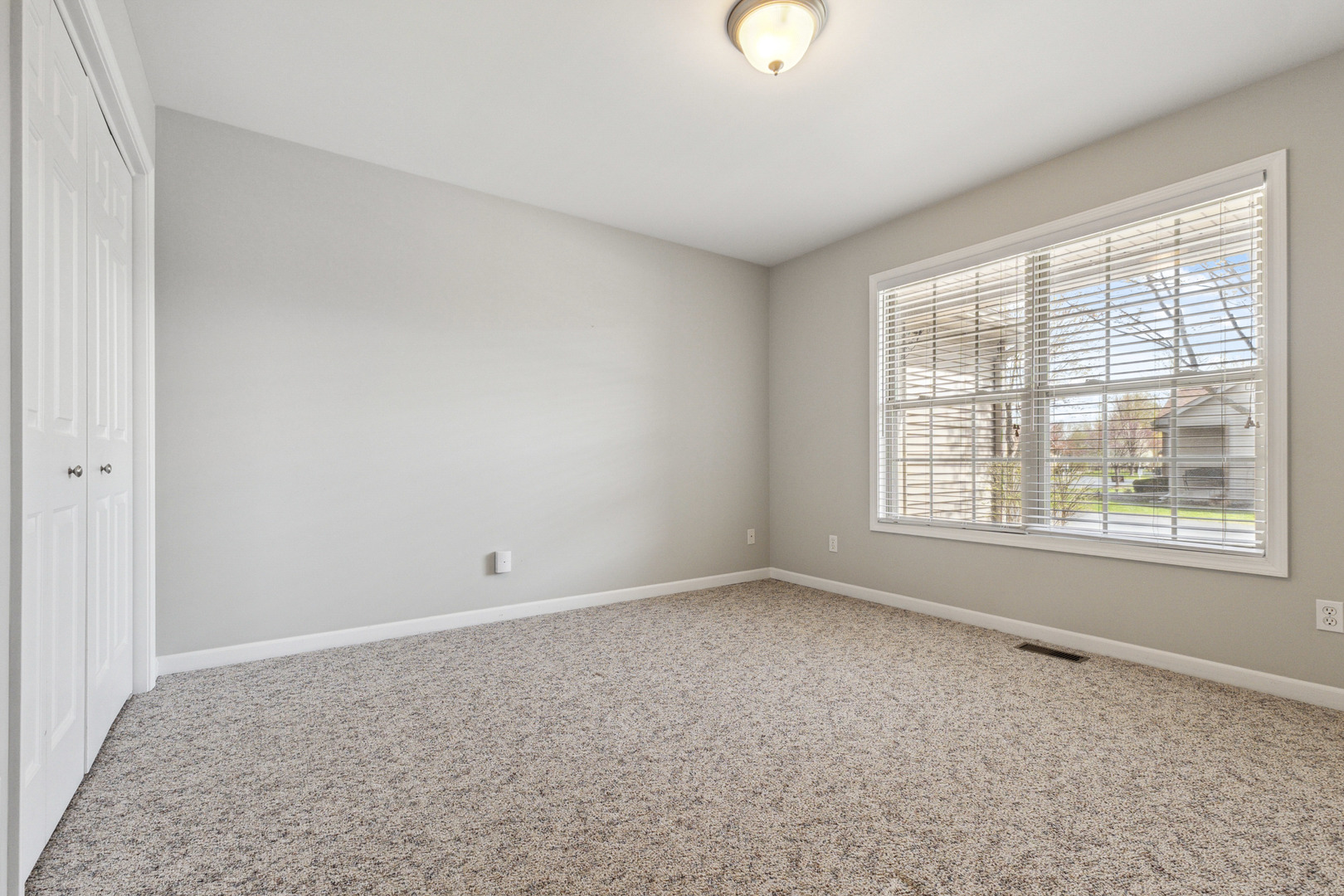 property viewer photo 8