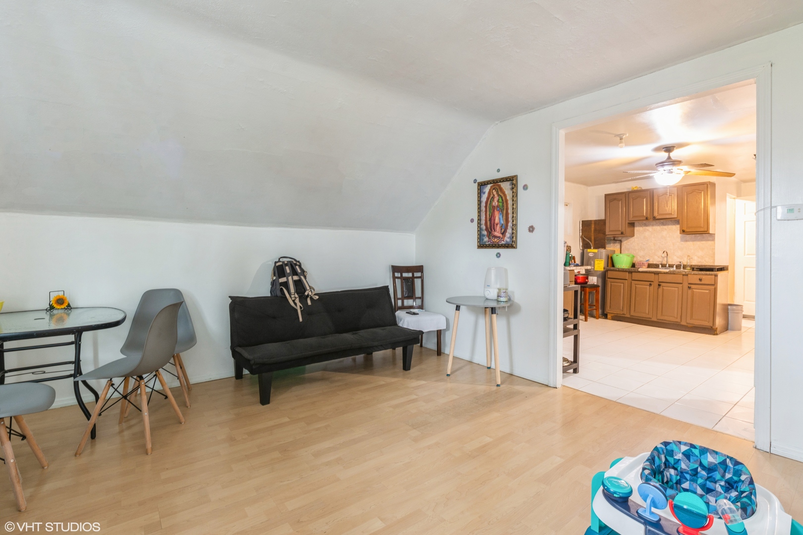 property viewer photo 4