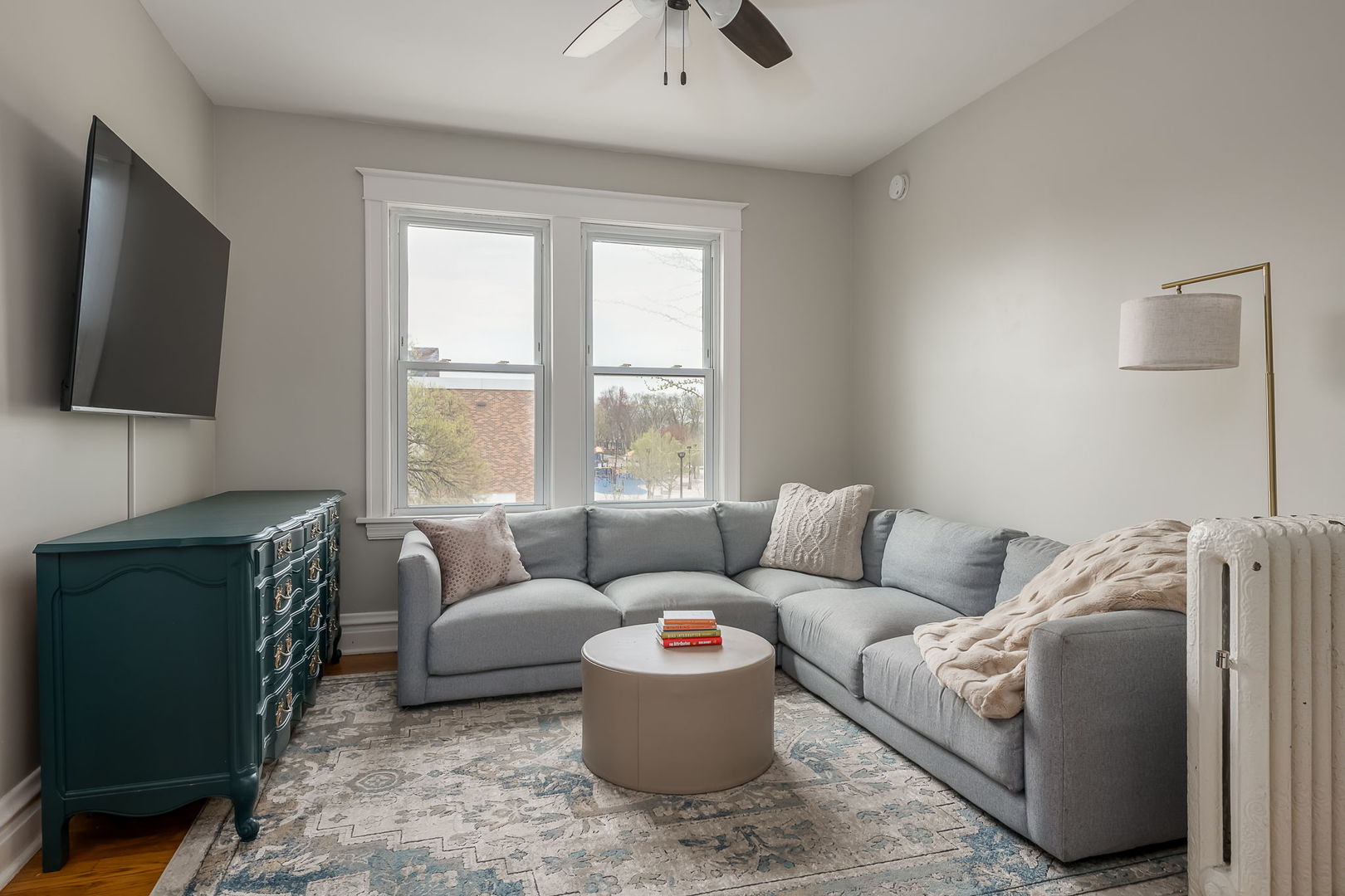 property viewer photo 6
