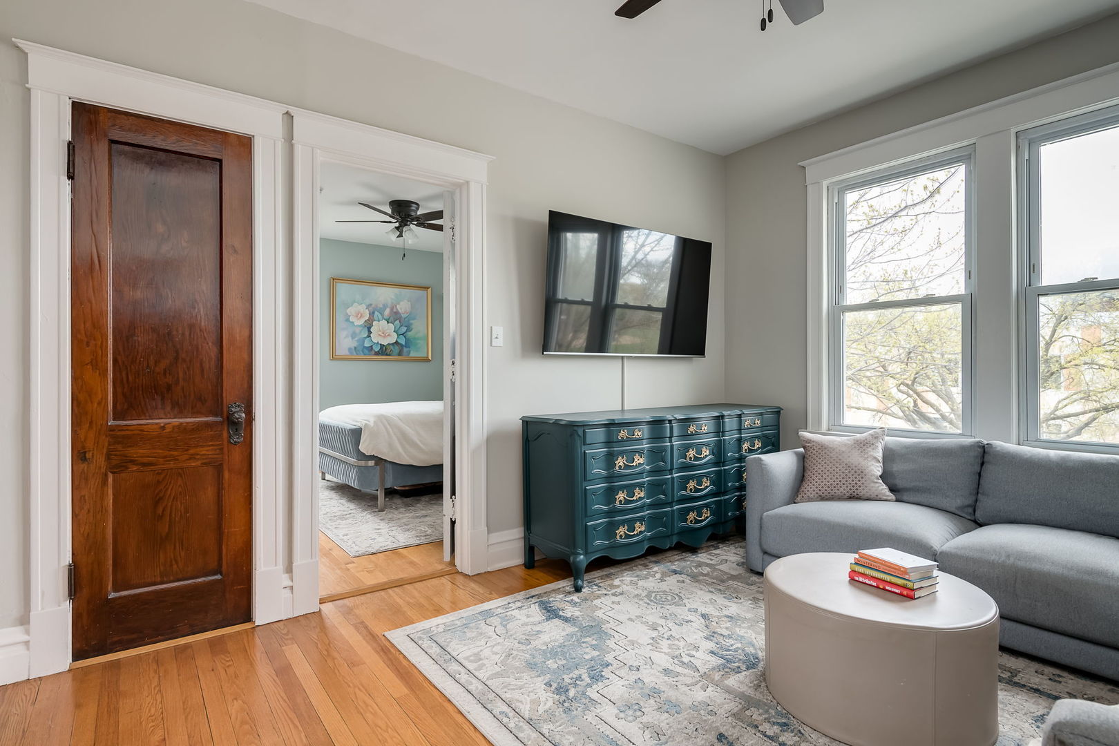 property viewer photo 7