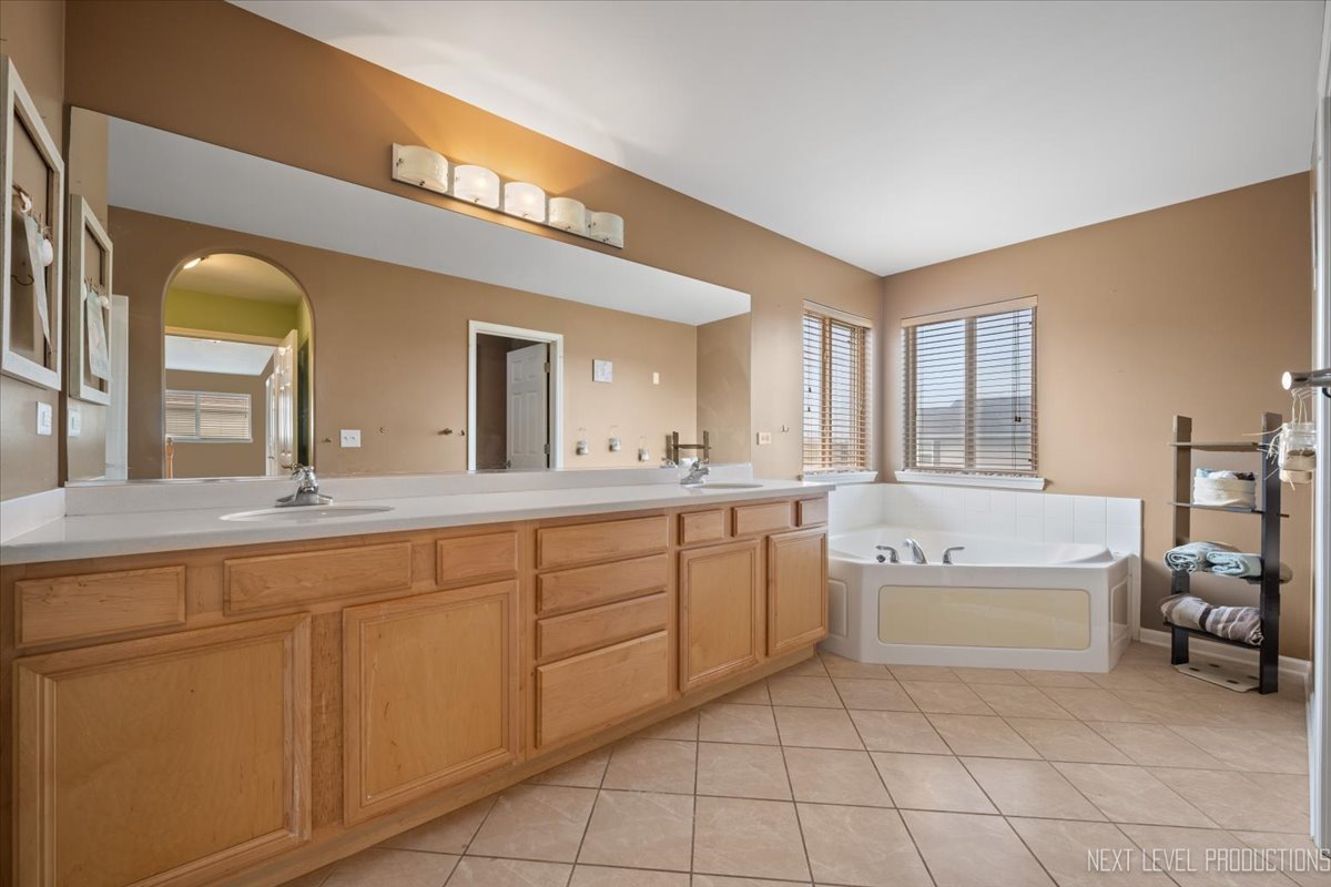 property viewer photo 11