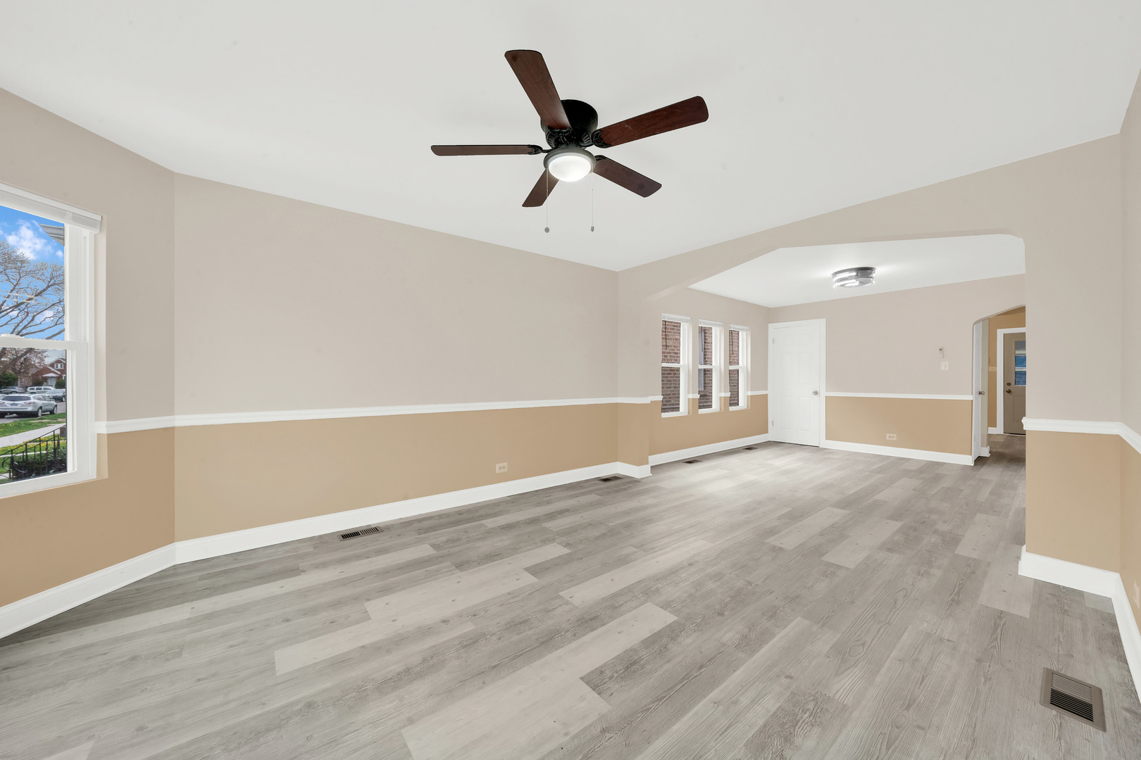 property viewer photo 11