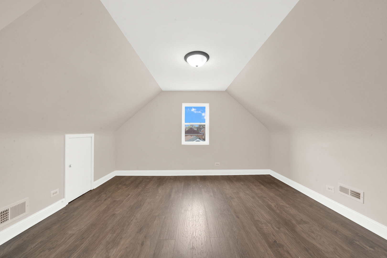 property viewer photo 17