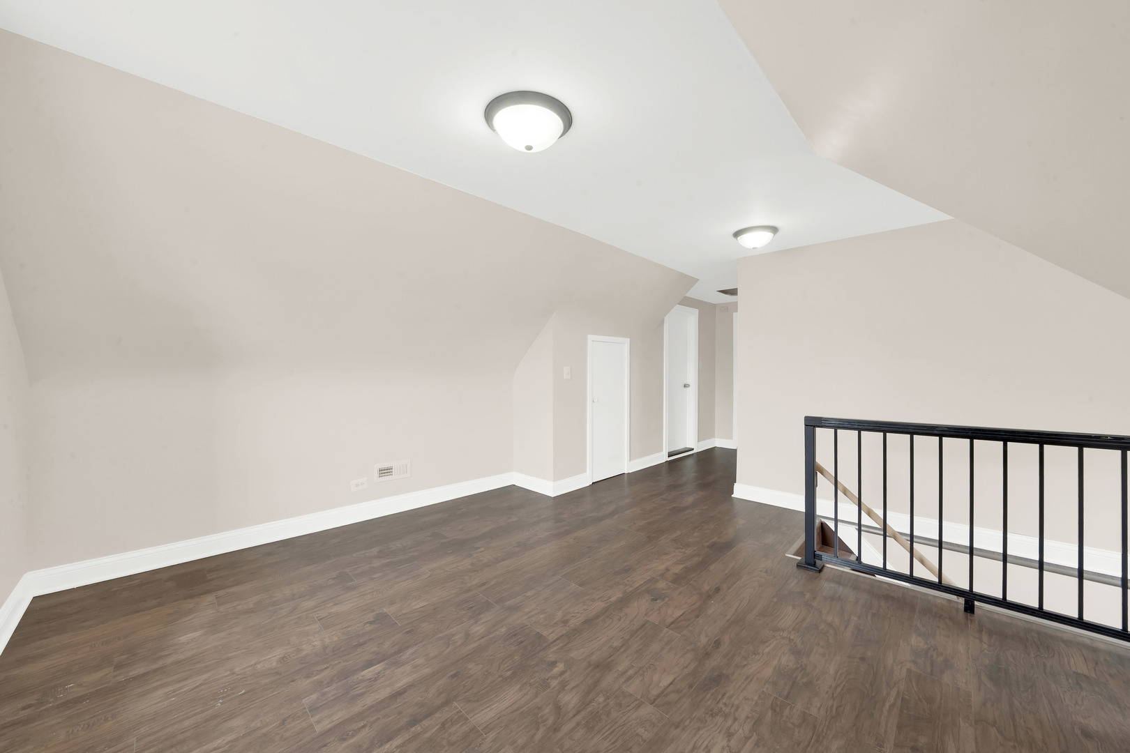property viewer photo 18