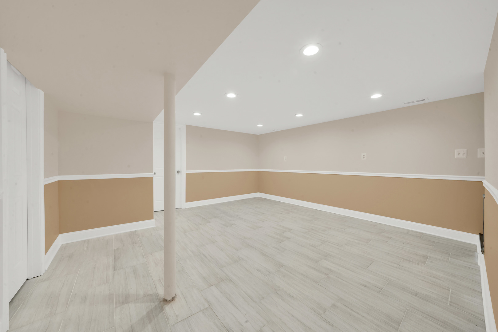 property viewer photo 25