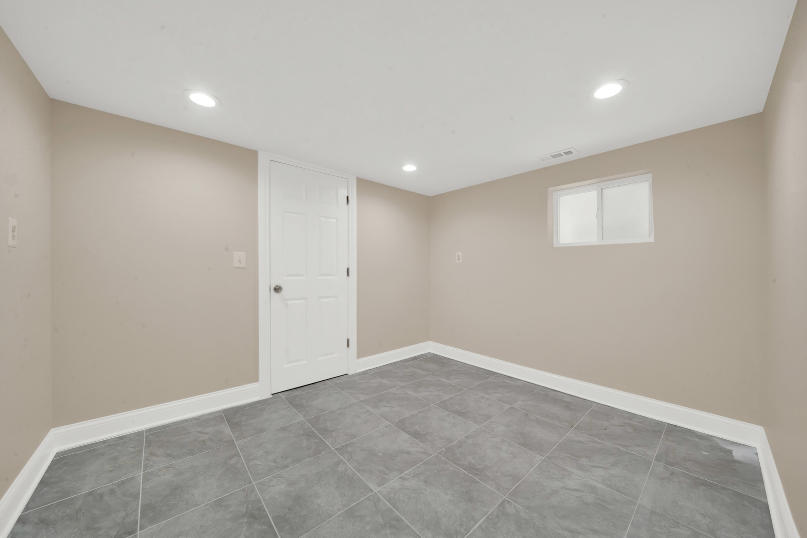property viewer photo 30
