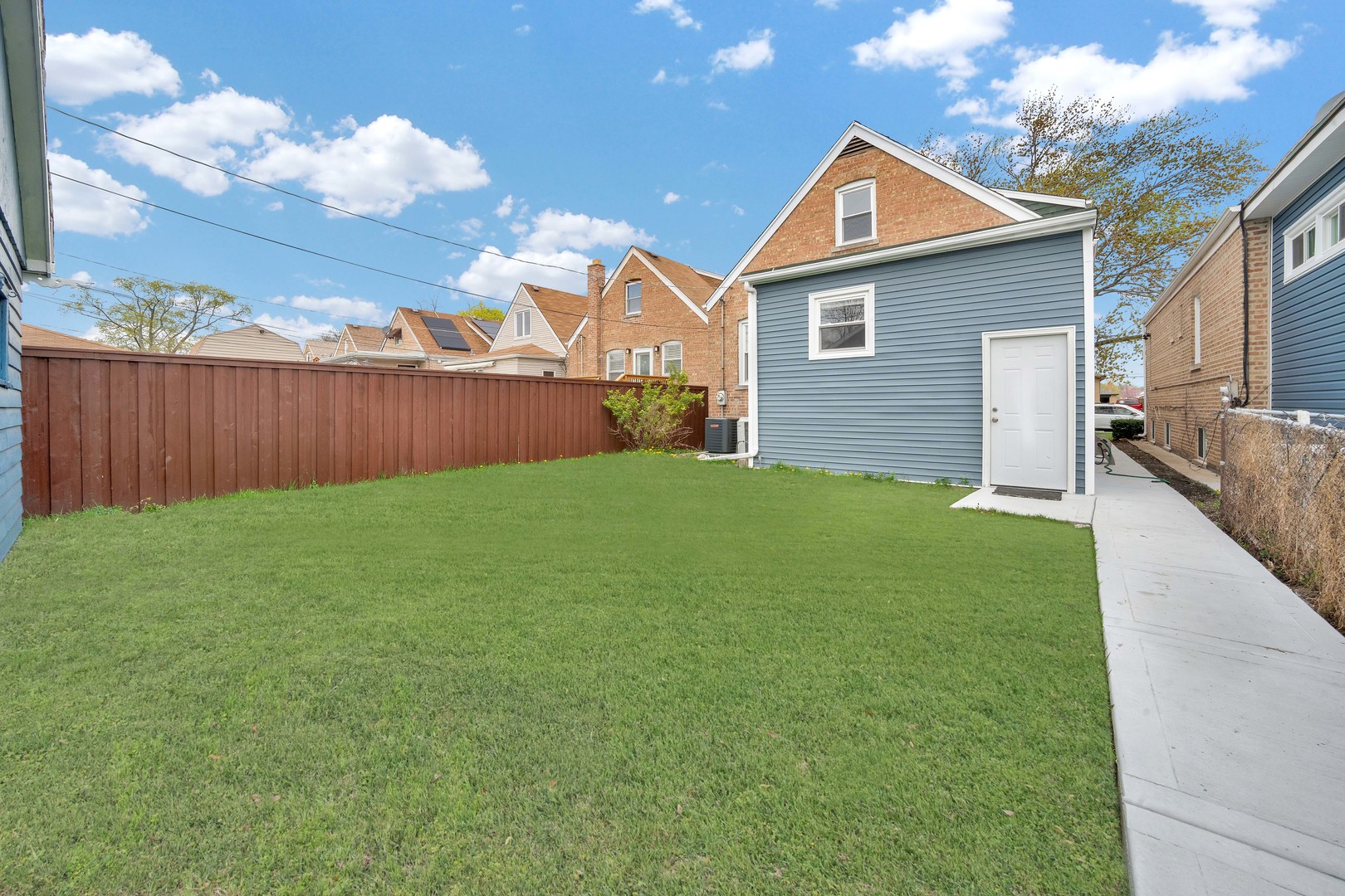 property viewer photo 35