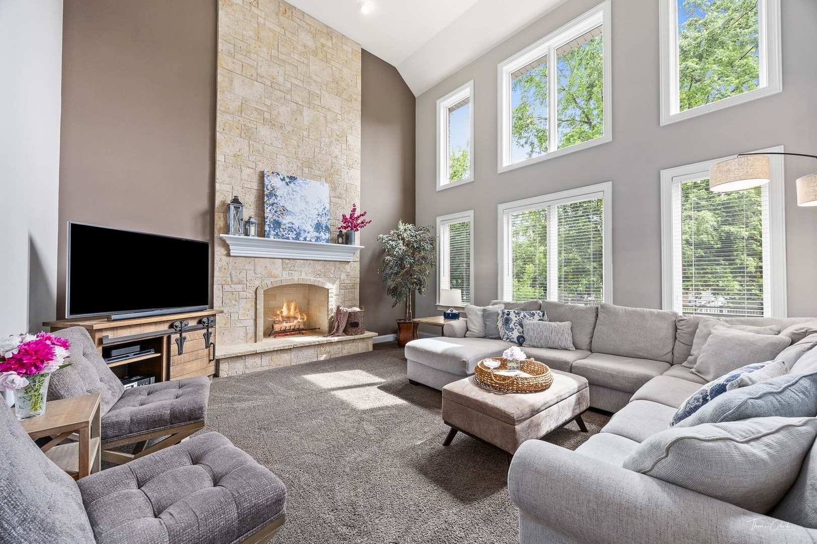 property viewer photo 15