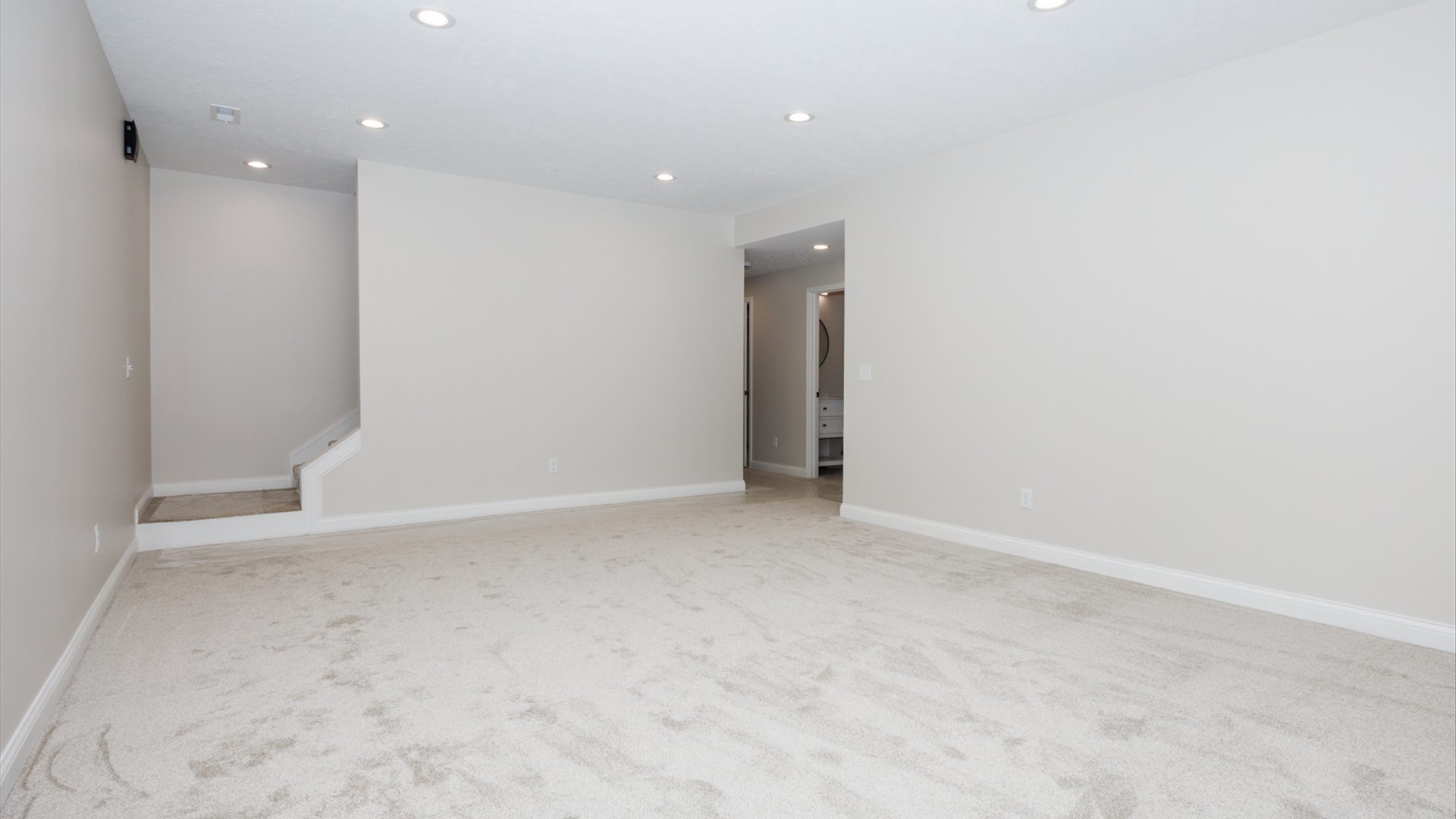 property viewer photo 43