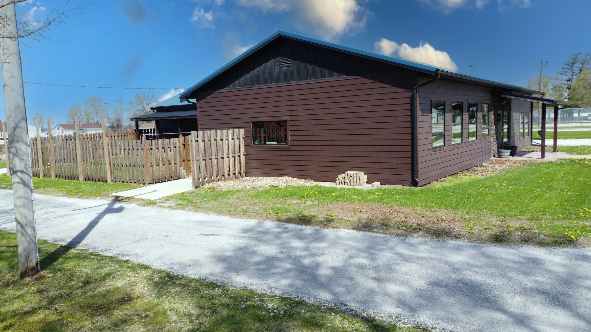 main property photo 10