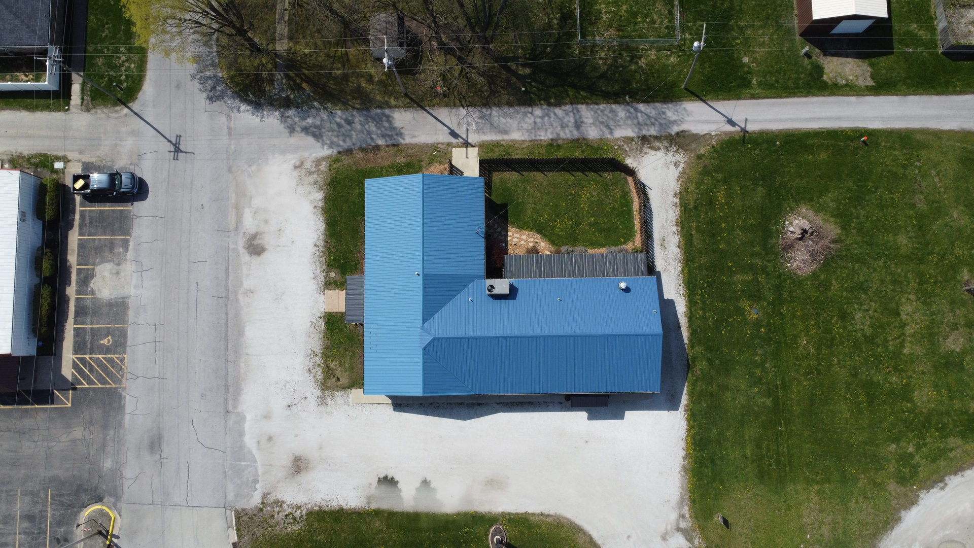main property photo 11