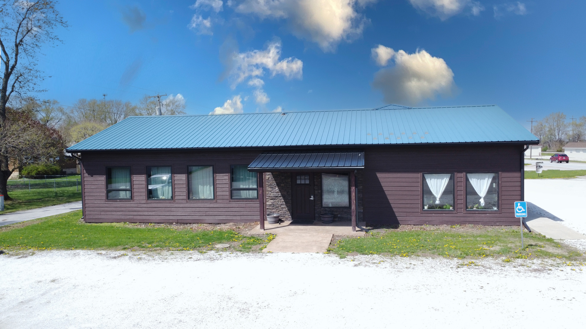 main property photo 2