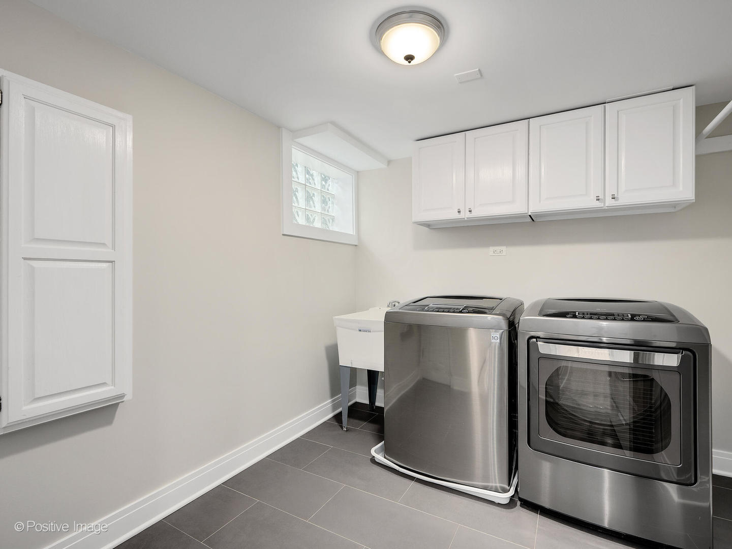 property viewer photo 31