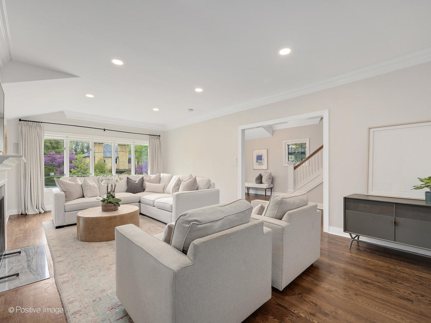 property viewer photo 6