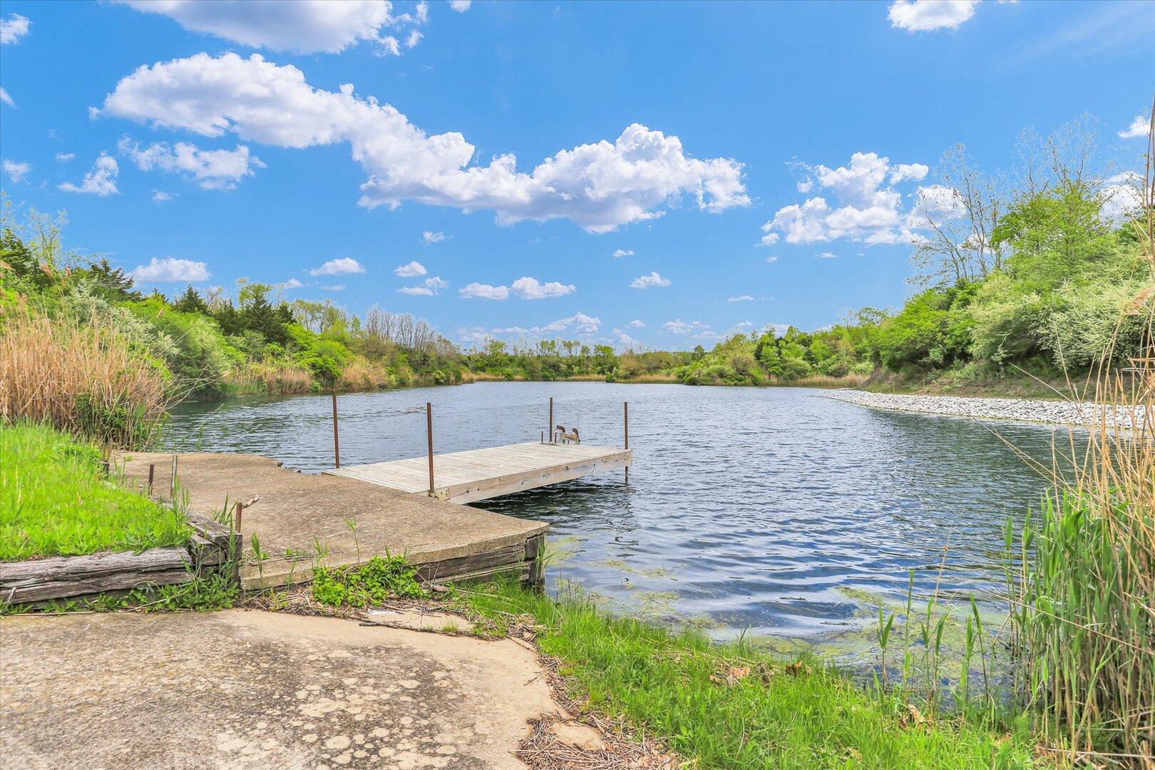 main property photo 20