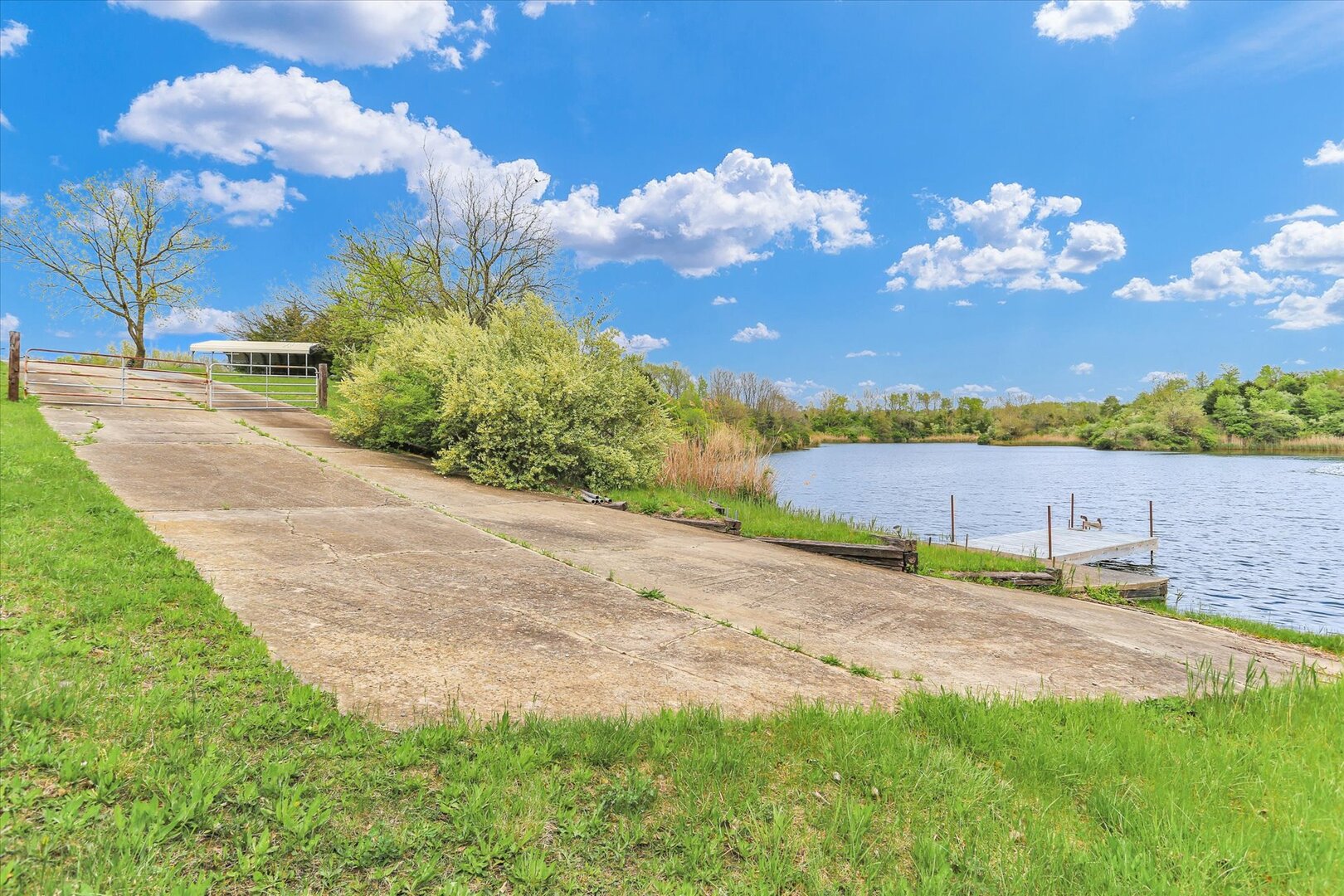 main property photo 23