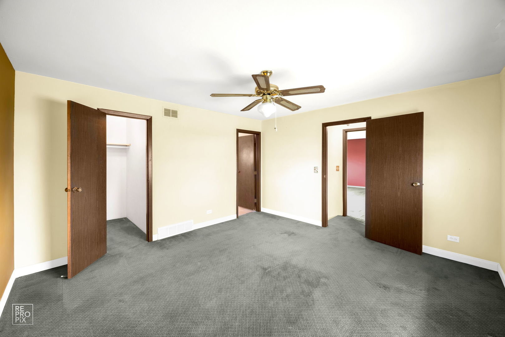 property viewer photo 11