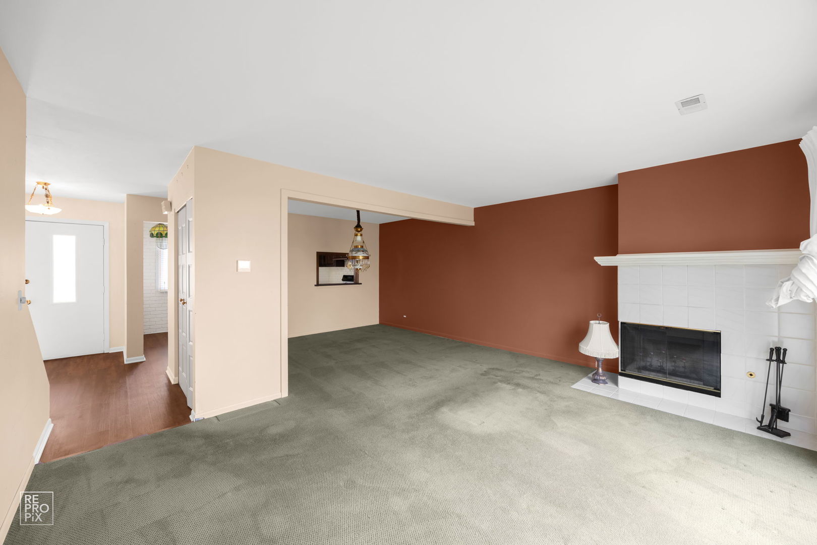 property viewer photo 3