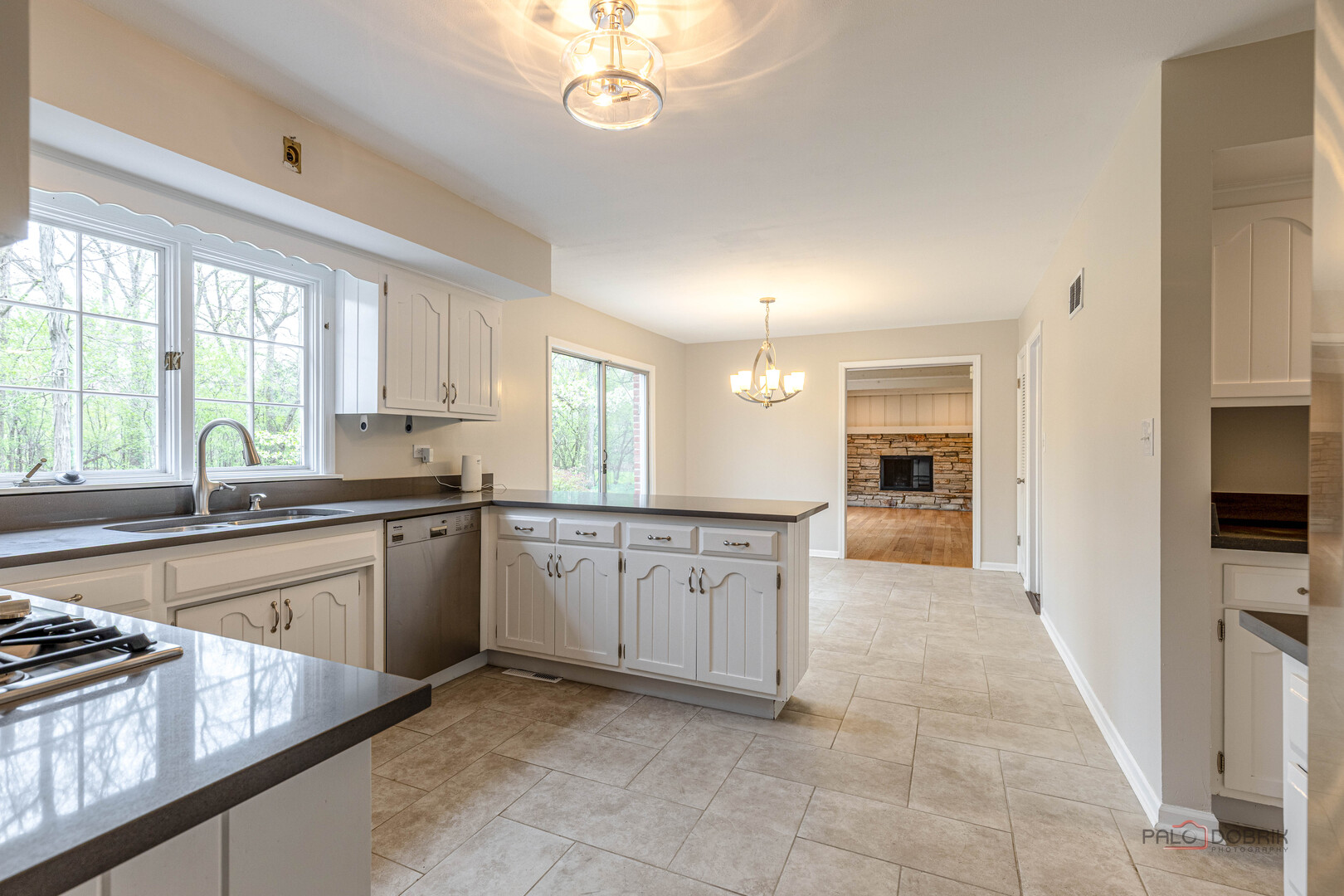 property viewer photo 13