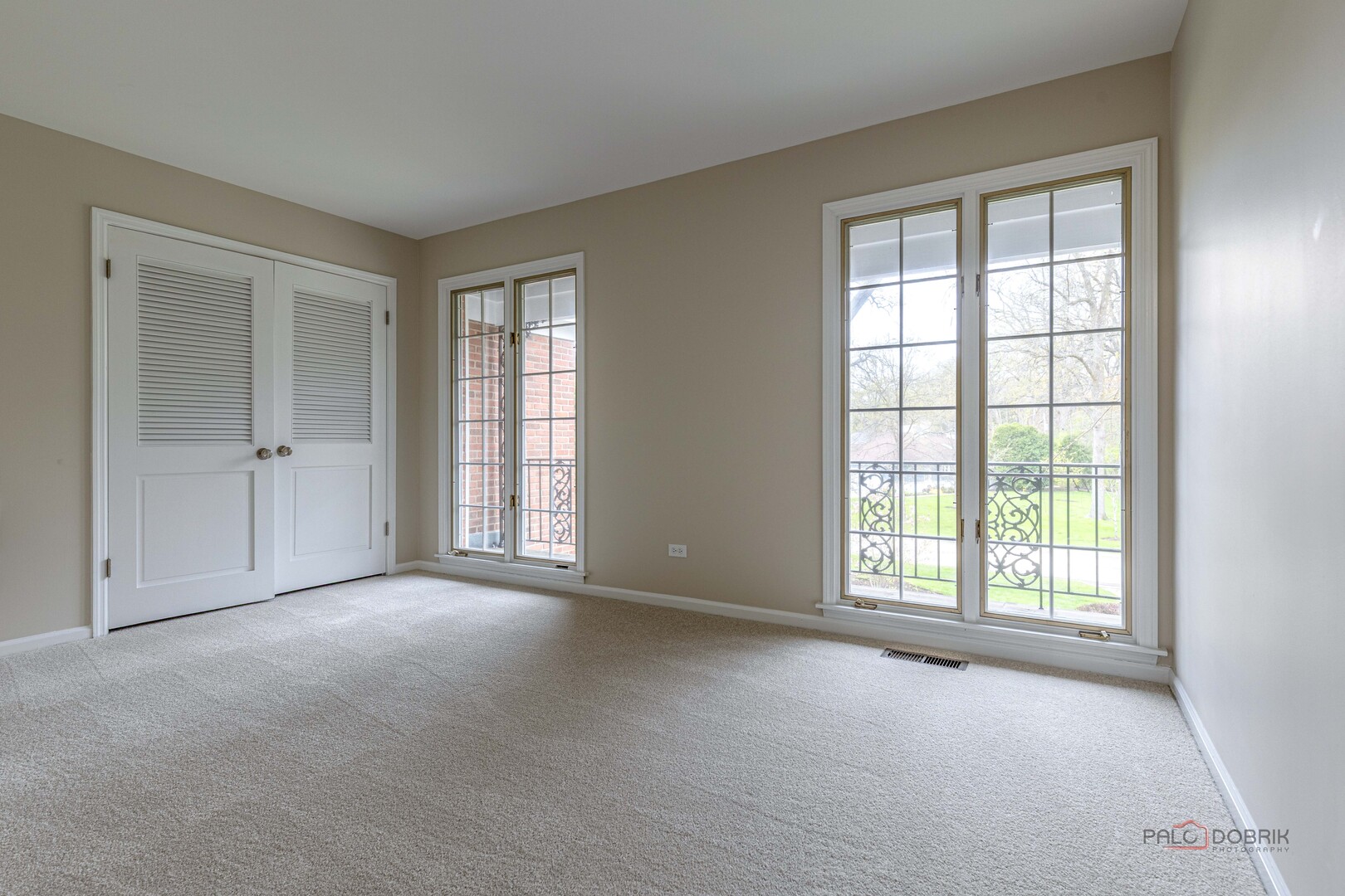 property viewer photo 35