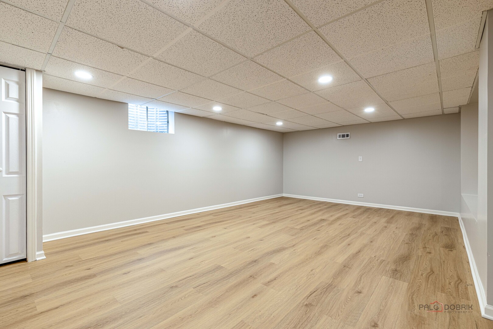 property viewer photo 42
