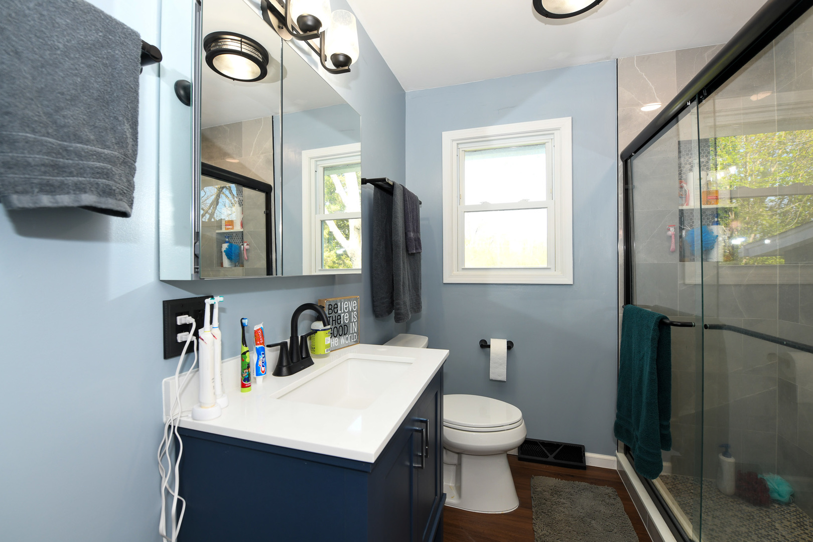 property viewer photo 9