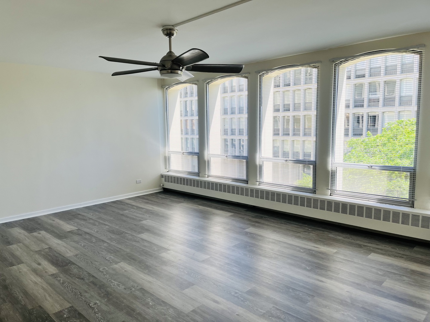 property viewer photo 6