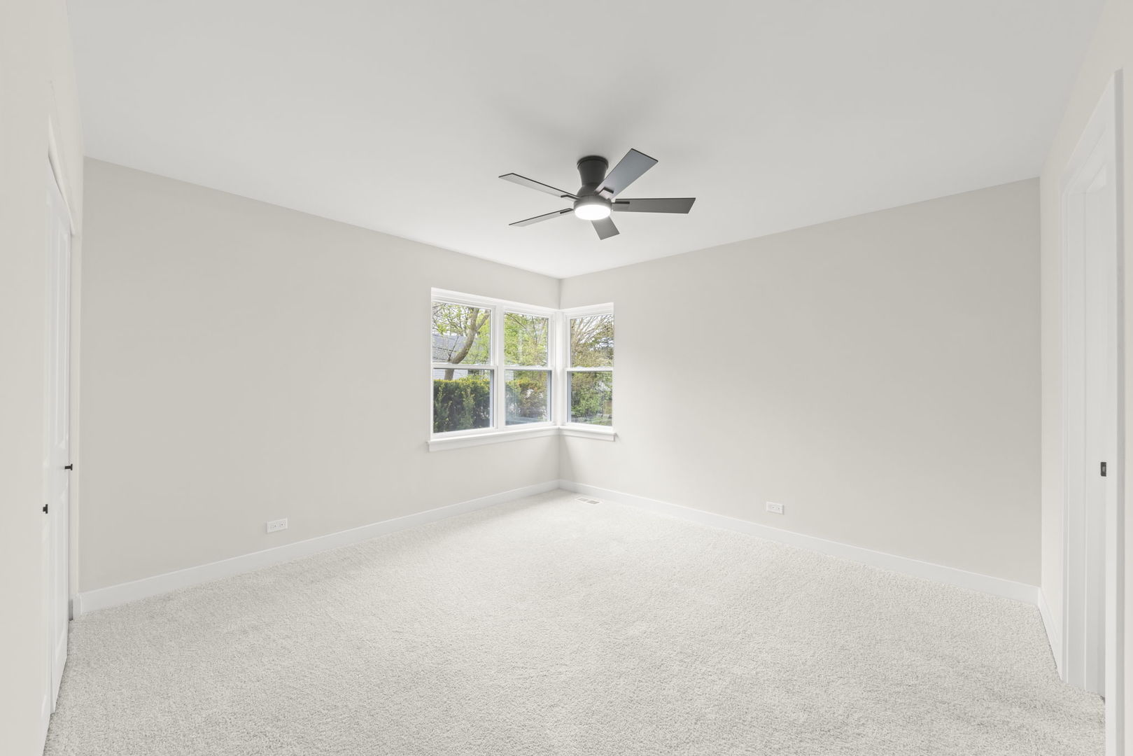 property viewer photo 13