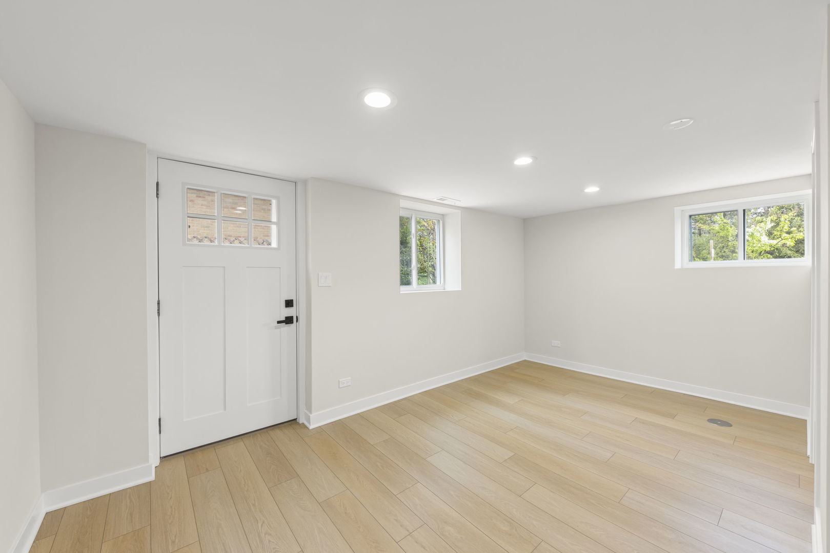 property viewer photo 19