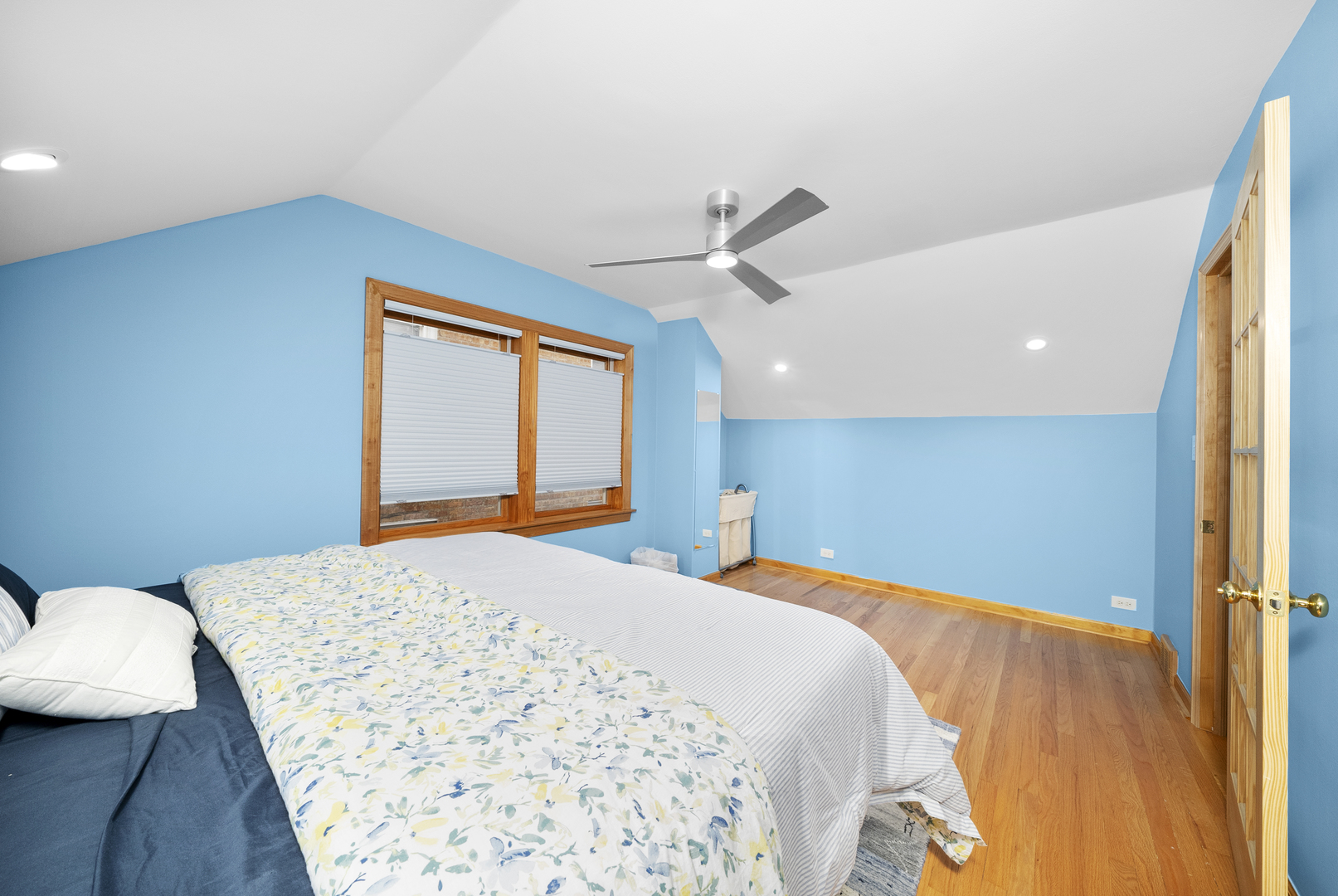 property viewer photo 18