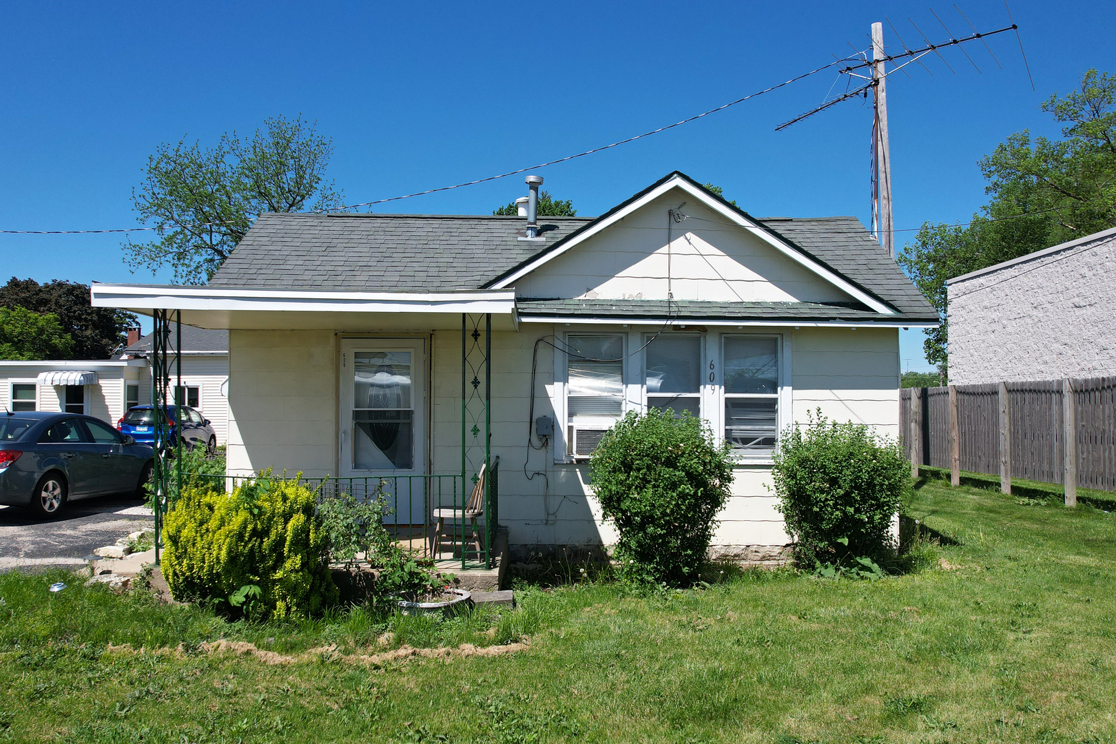 main property photo 2