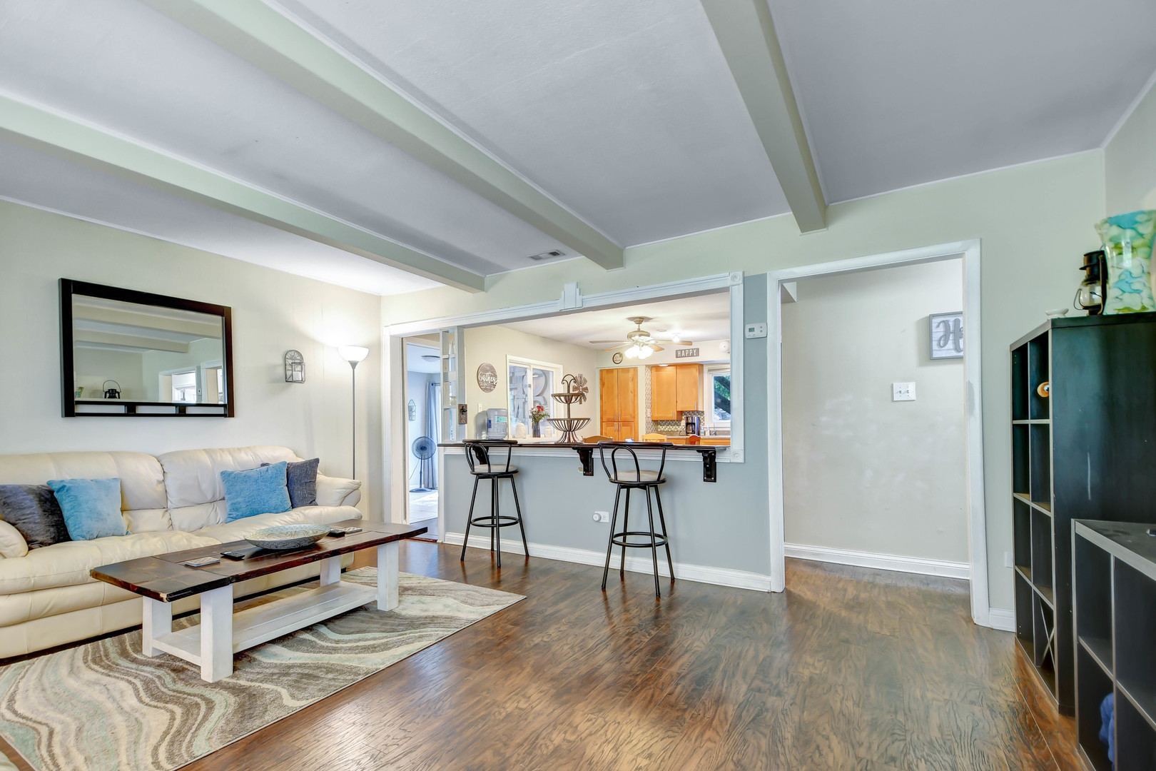 property viewer photo 4