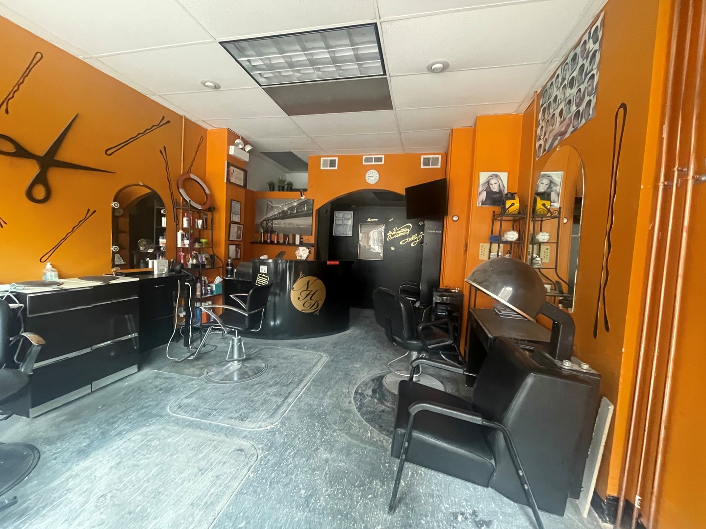 main property photo 6