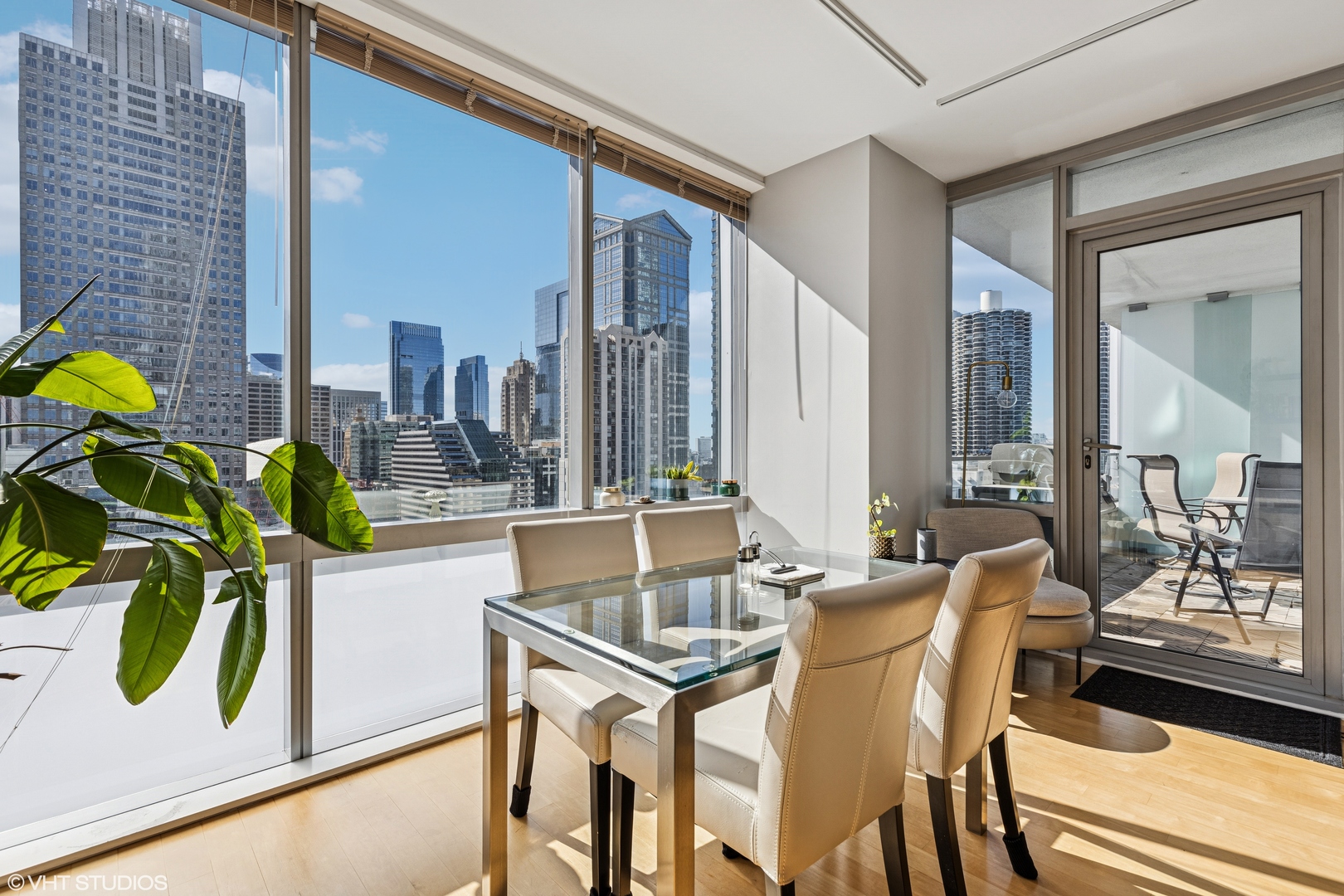 property viewer photo 5