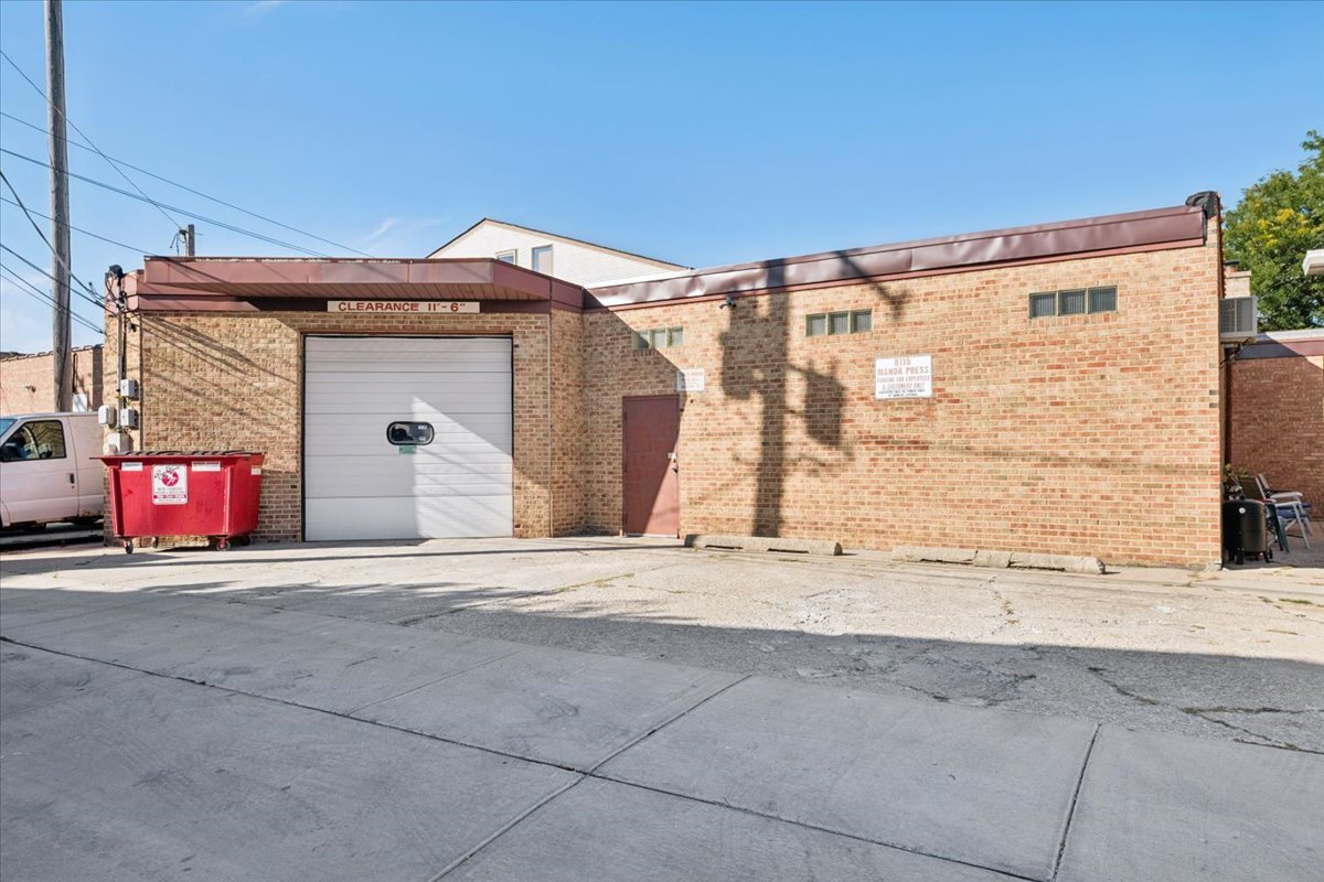 main property photo 13
