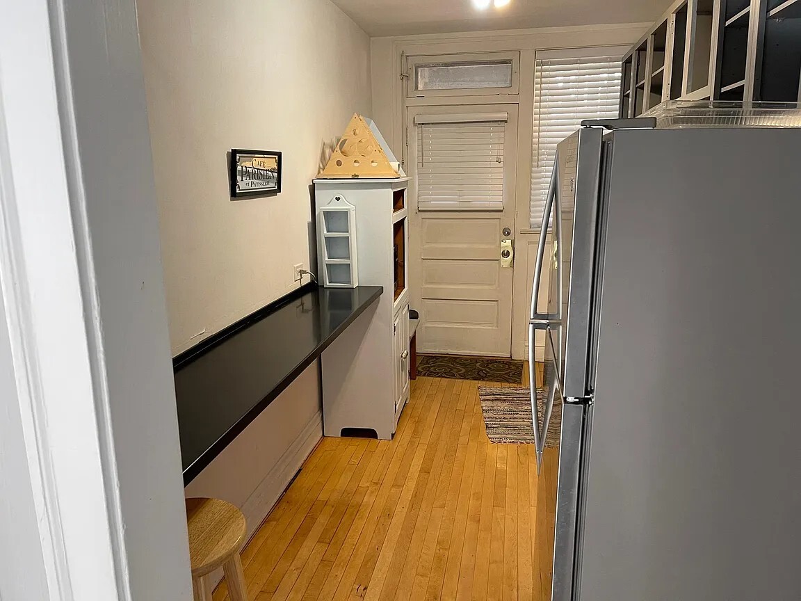 property viewer photo 5