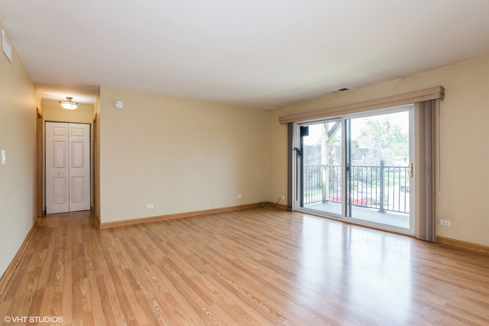 property viewer photo 2
