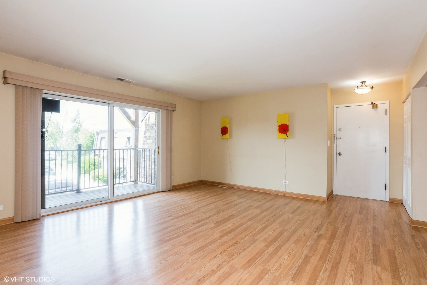 property viewer photo 3