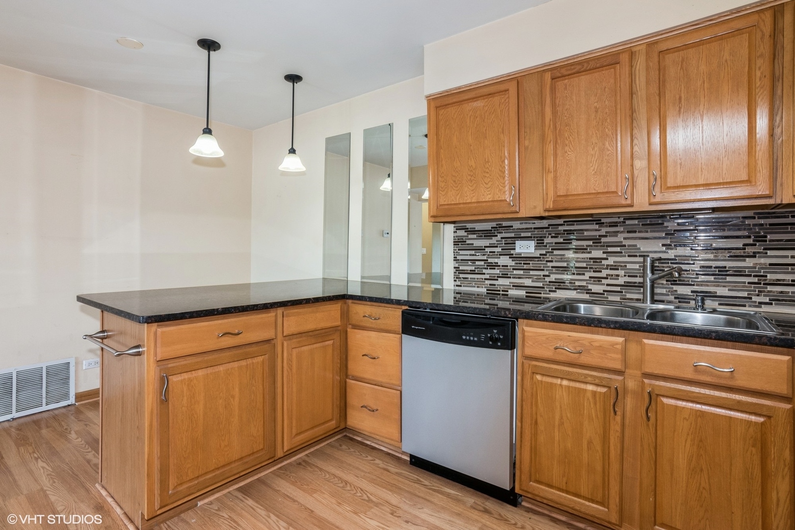 property viewer photo 7