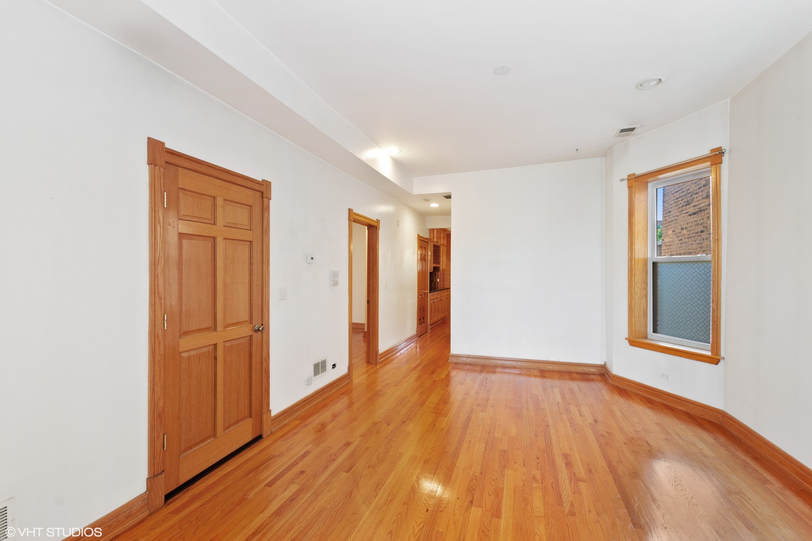 property viewer photo 3