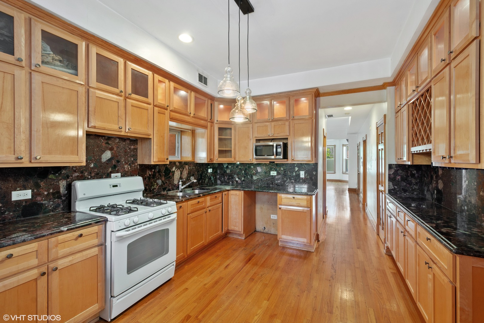 property viewer photo 4