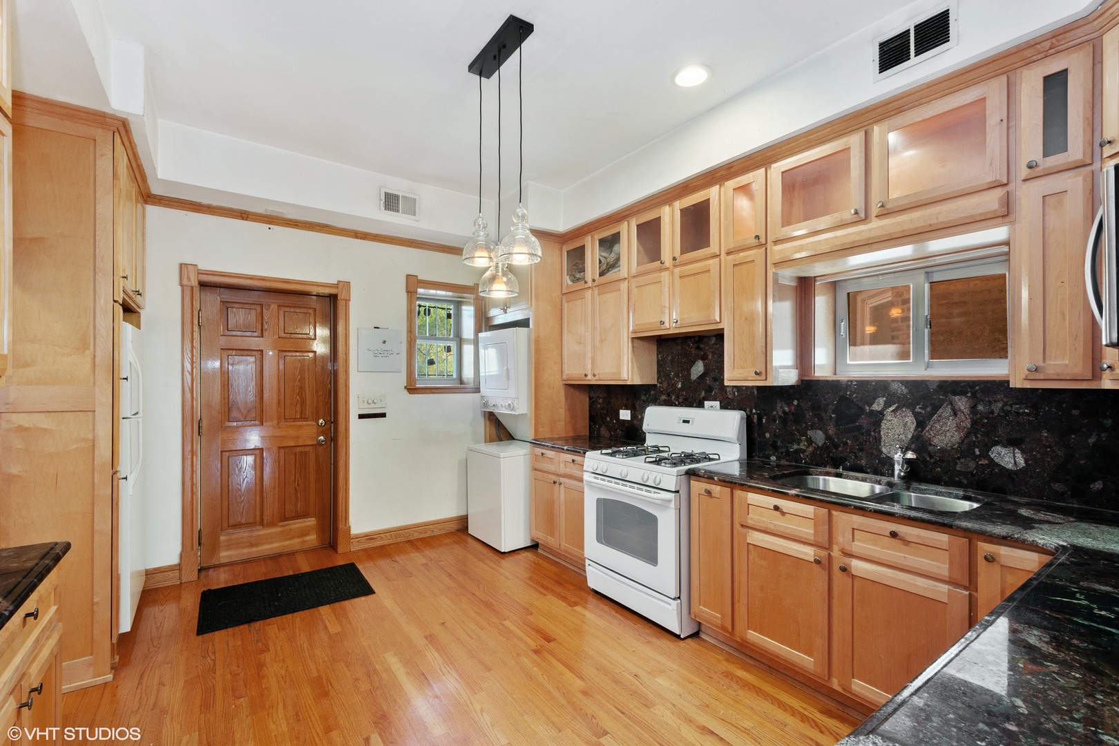 property viewer photo 5